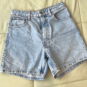 Zara ladies jean shorts in size 6